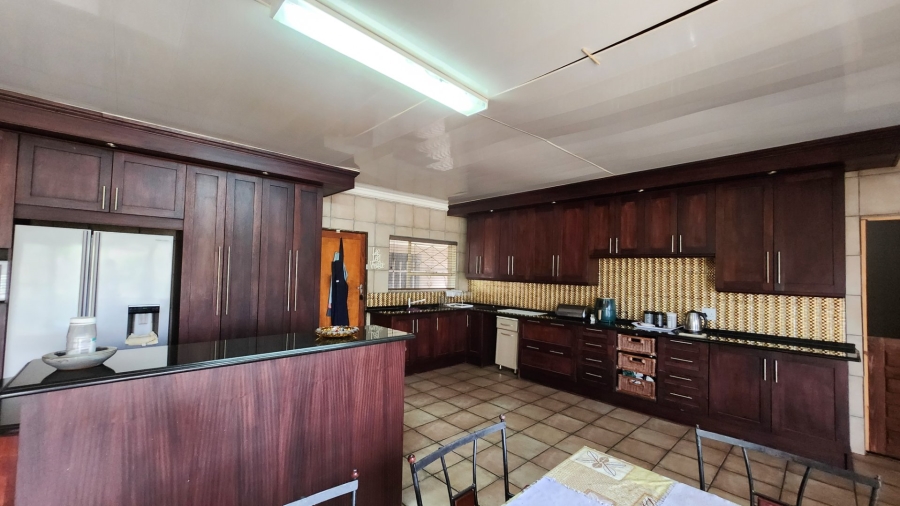 4 Bedroom Property for Sale in Stilfontein Ext 4 North West
